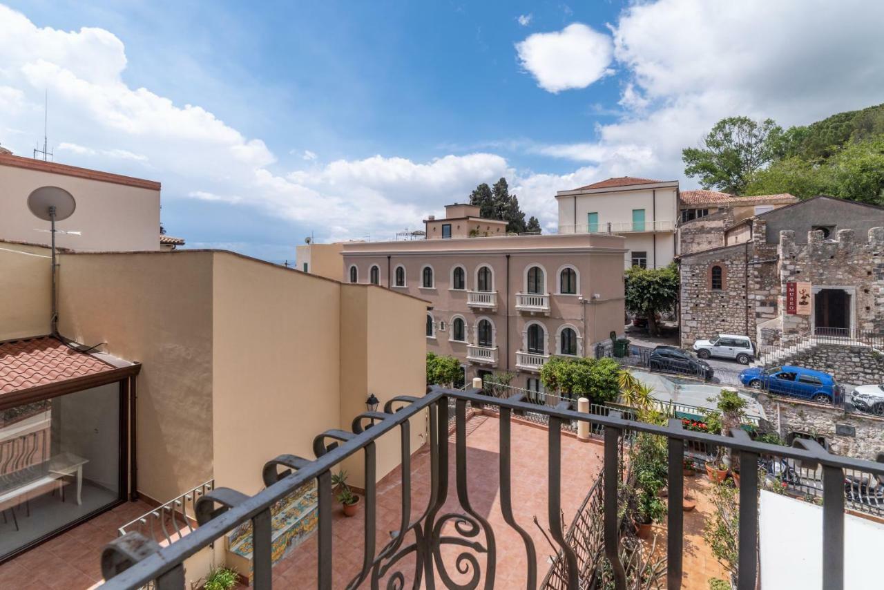 Theokles Apartment Taormina Exterior foto